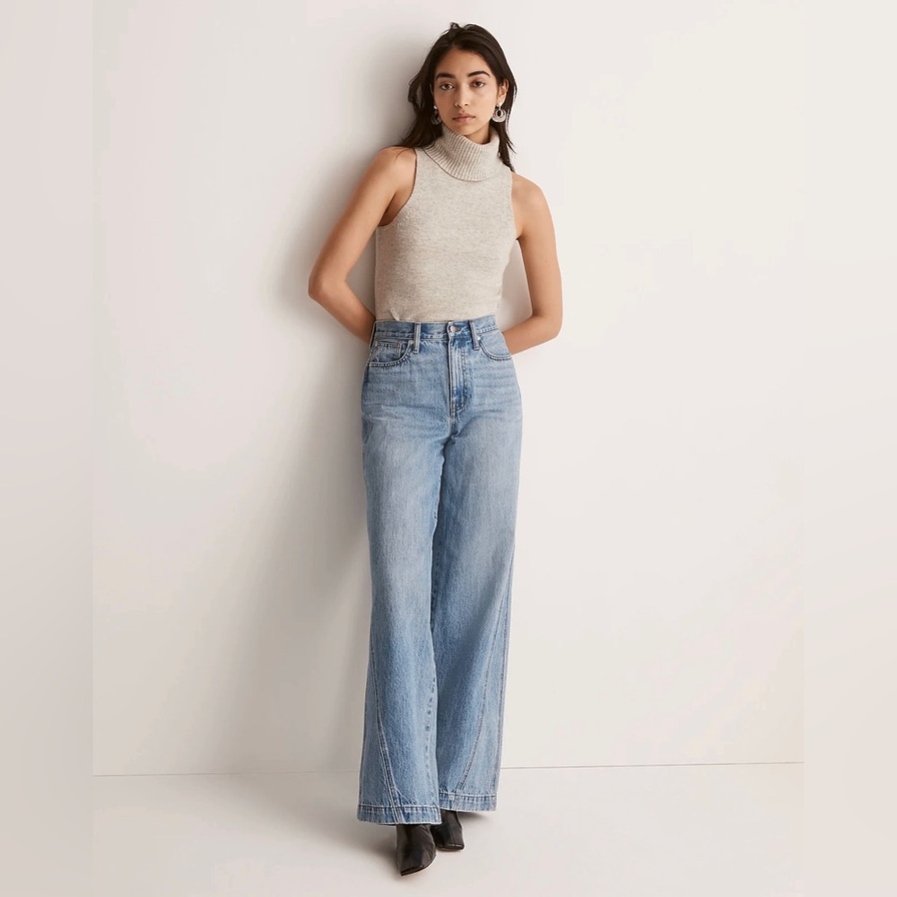 Madewell jeans sz 26 high waist, wide leg ( Fits like a 27)